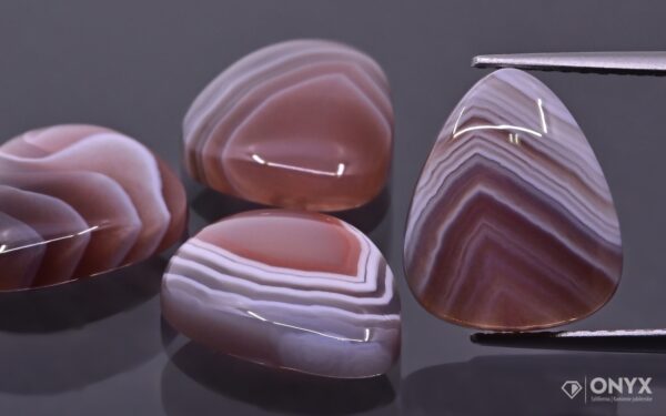 Botswana Agate convex flat irregular 18×15 mm